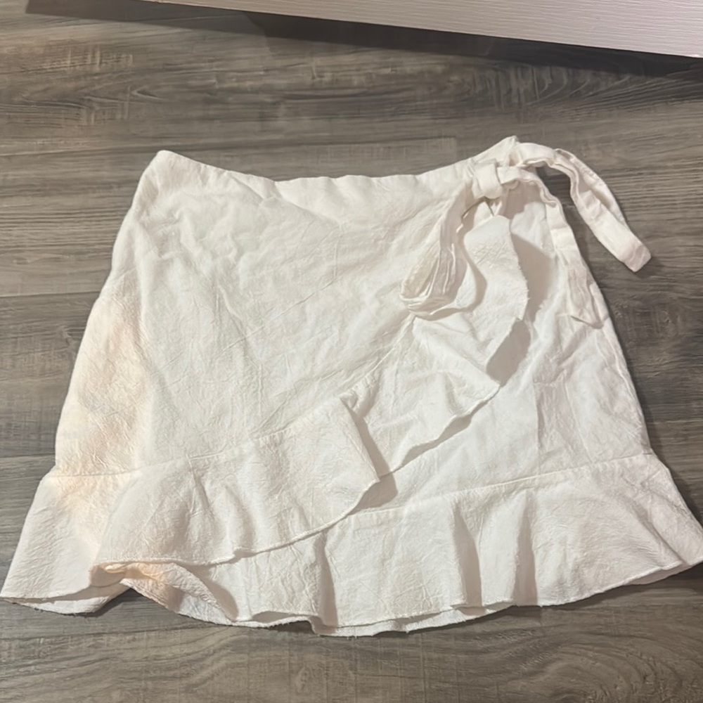 Elegant White Wrap Skirt